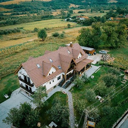 Hotel Nut House Retezat Nucsoara  Esterno foto