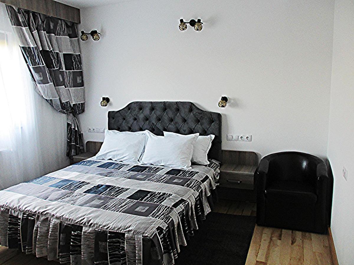 Hotel Nut House Retezat Nucsoara  Esterno foto